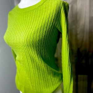 Green Sweater Small
